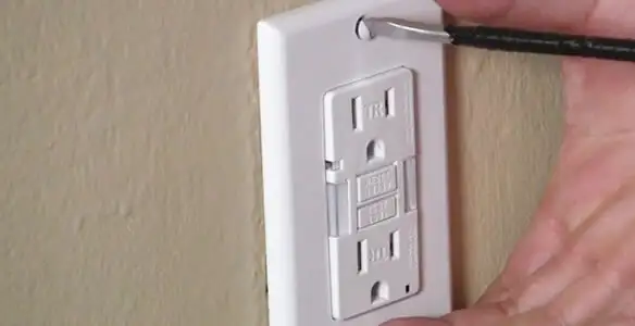gfc outlets service securing and mounting ground fault circuit interrupter outlet by certified electricians in Miami, FL