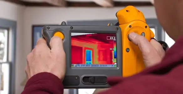 home energy audit service capturing thermal readings to analyze insulation and electrical efficiency in Miami, FL